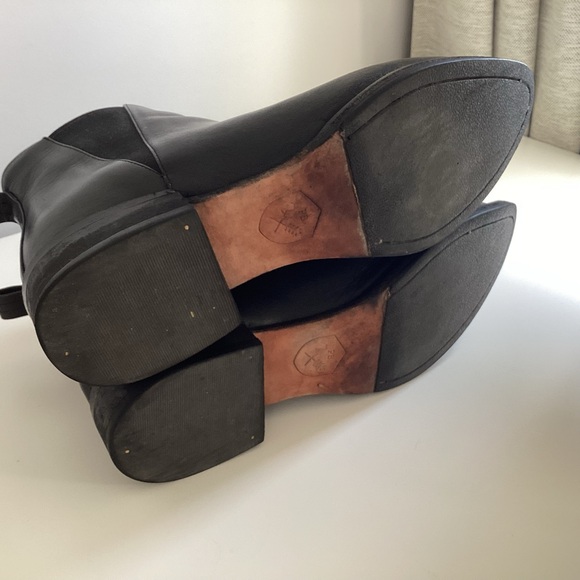 Poppy Barley Low Rise Chelsea Boots, Black - Picture 7 of 8